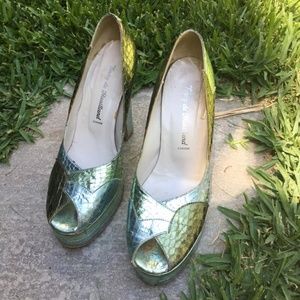 Terry de Havilland pumps